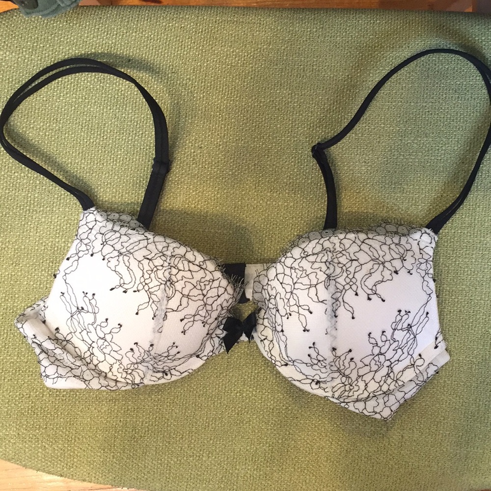 Victoria Secret Very Sexy Lace Push-up